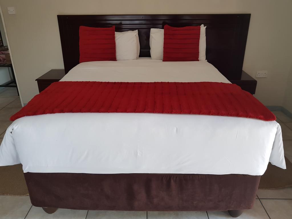 Batho Pele Lodge Gaborone Bagian luar foto